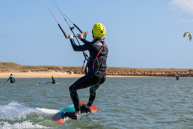 2,5-hour Semi-private Kite Course with your own Kite! - The 2.5-Hour Lesson Flow: From Kite Control to Independent Flying