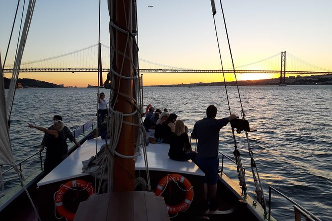 2-Hour Lisbon Traditional Boats Sunset Cruise with White Wine - Price and whether 2 hours on the Tagus is worth $42.33