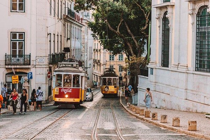 2 Hour Tuk Tuk Tour of the Old Town it will make you fall in love - Why this 2-hour Lisbon Old Town route works so well by electric tuk-tuk