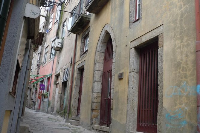 3-Hour Porto Jewish Heritage Walking Tour with Local Guide - How the 3 Hours Works, and Why Group Size Matters