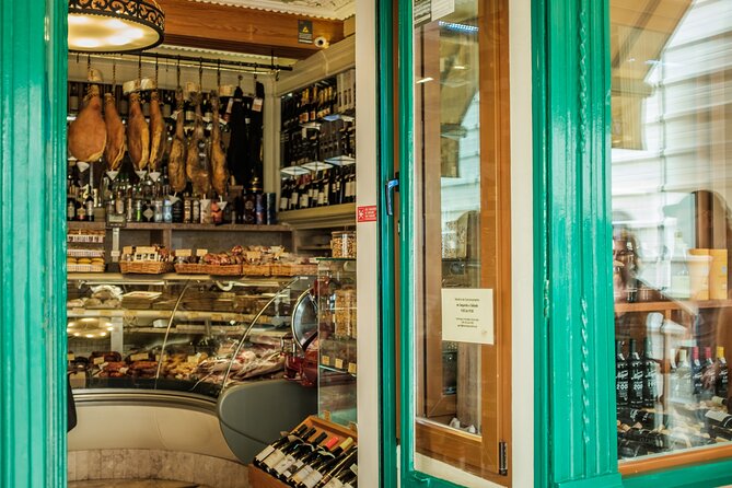 3-Hour Private Guided Walking Tour of Lisbon - Lisbon Cathedral, then Baixa de Lisboa and Terreiro do Paco