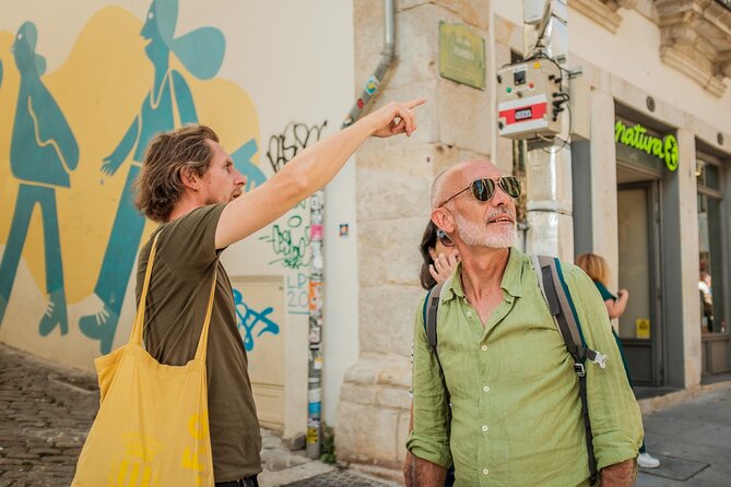 3-hour private guided walking tour of the BEST of Porto - From Porto Sao Bento to Rua das Flores: tiles and first impressions