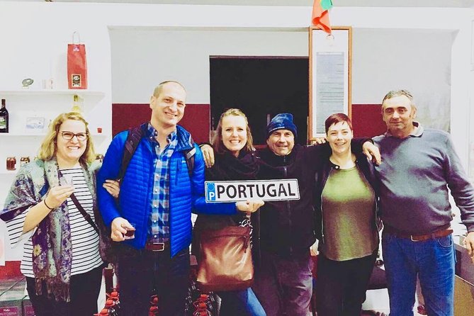 A PRIVATE afternoon south of Lisbon, mountain WINES and SECRET places! - What’s included in the glass and on the snack plate