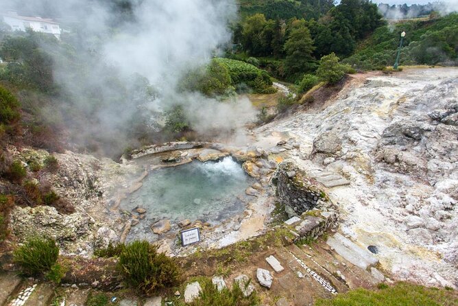 Adventure in the Furnas, with volcanoes, lagoons and tea plantations - Quick Hits