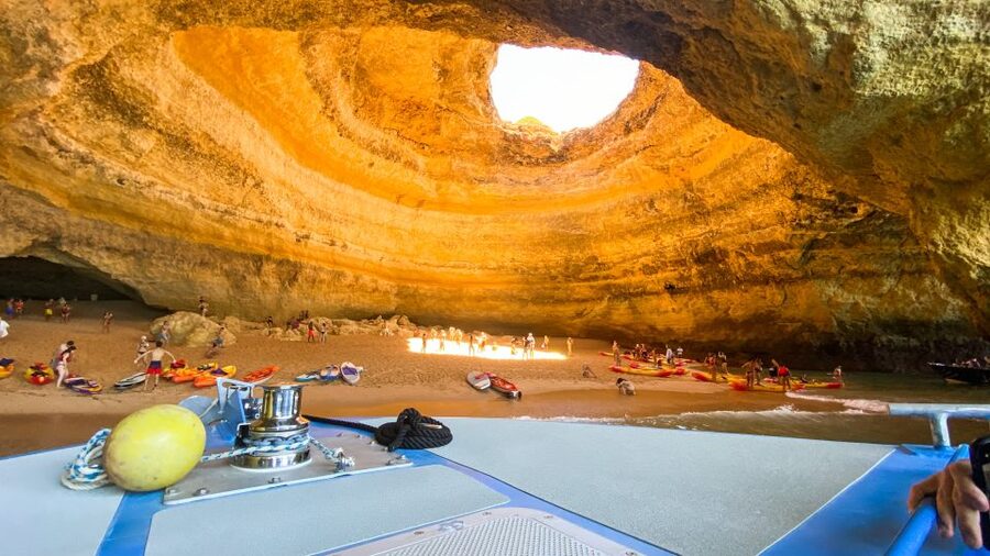 Albufeira: 2.5-Hour Dolphin Watching and Caves Trip - The dolphin hunt: how the crew increases your odds