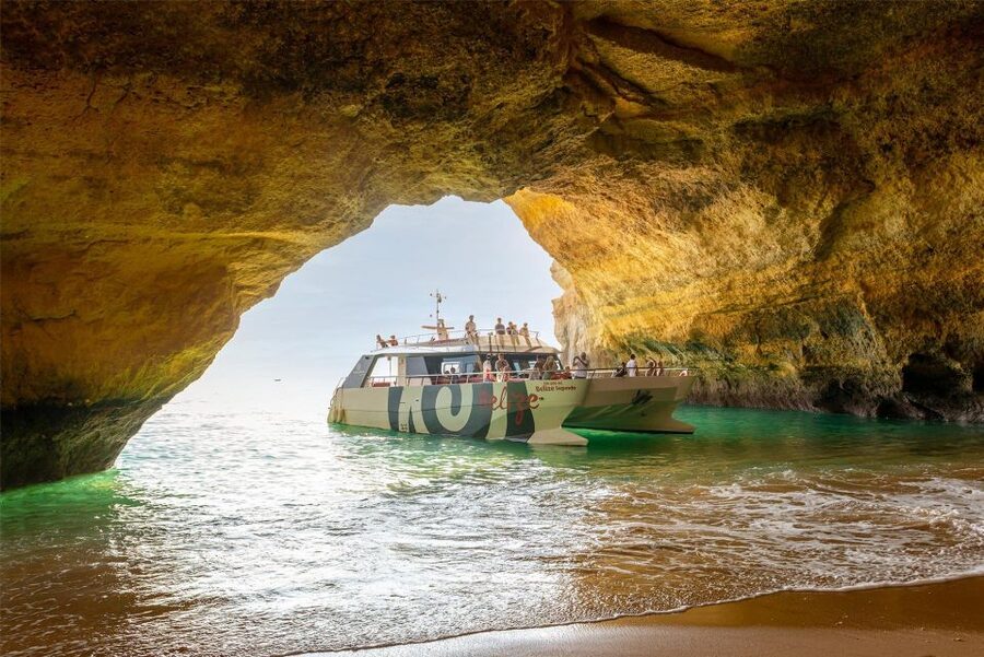 Albufeira: Algarve 3-Hour Benagil Sunset and Coastline Tour - Key points to know before you go