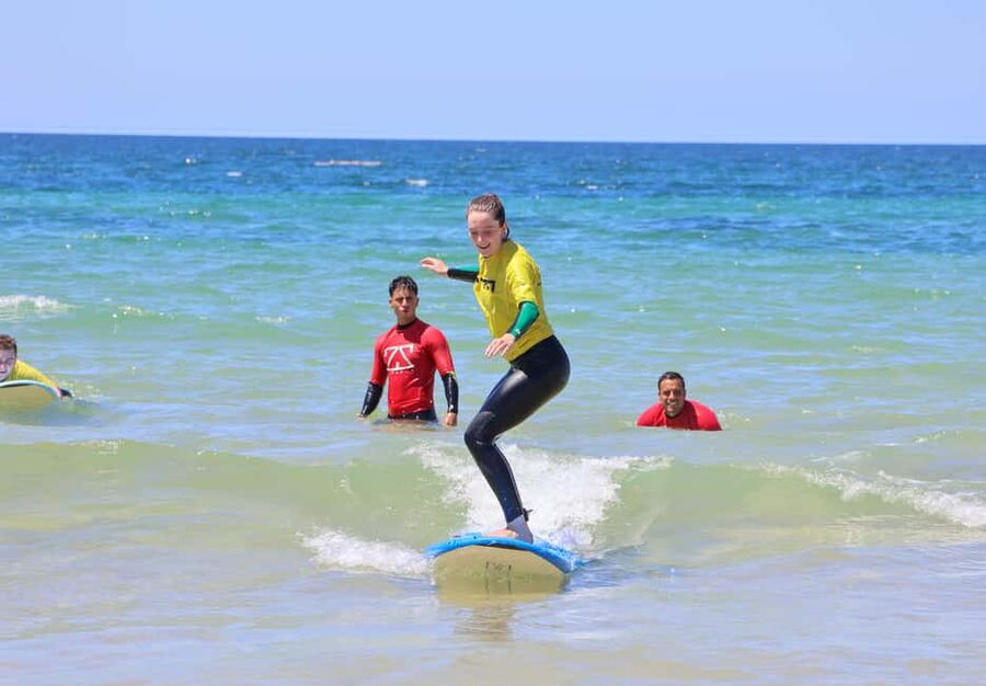 Albufeira: Beginner Surf Lesson - Where You Can Shower and How to Cool Off After