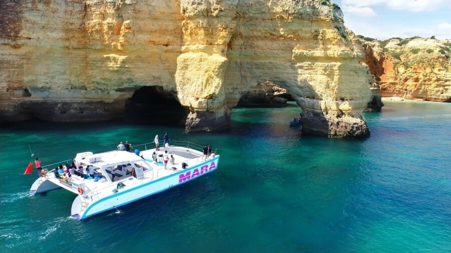 Albufeira: Catamaran Cruise with BBQ & Open Bar on the Beach - Open Bar at the Beach, Champagne at the End, and Onboard Extras