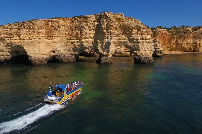 Albufeira Dreamer Boat Trip - On-Board Comfort and Safety: Restroom, Life Jackets, and the Real Ride Feel
