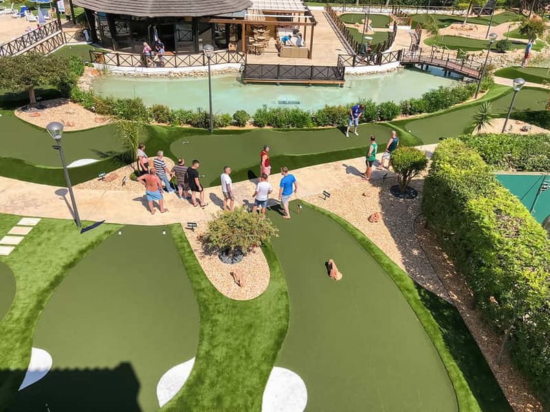 Albufeira: MiniGolf Adventure Park Entry Ticket - What You Get When You Arrive: Entrance and Equipment