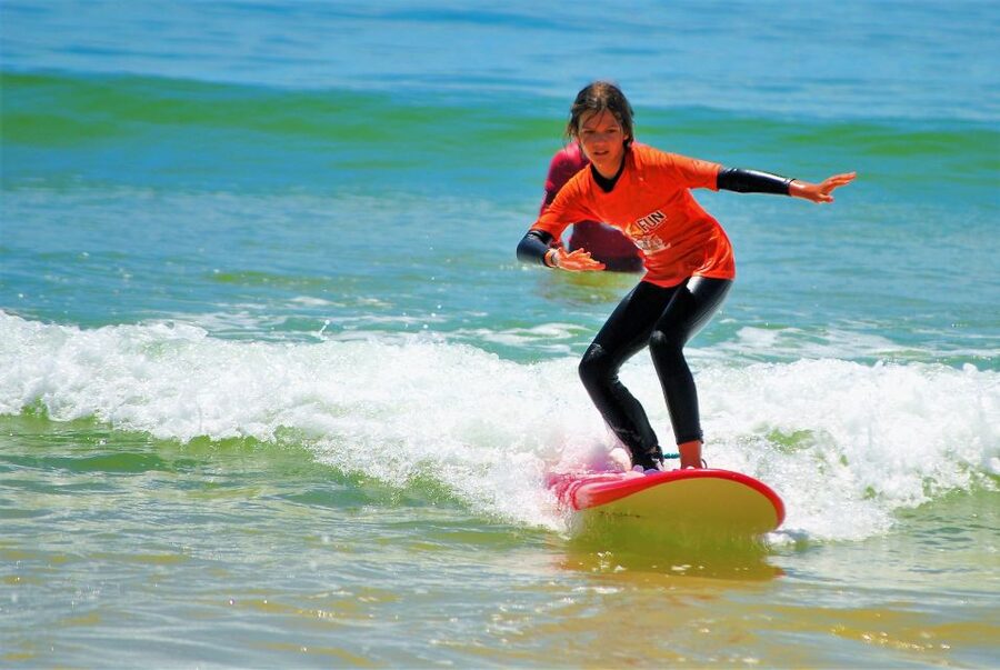 Albufeira: Surfing Lesson at Galé Beach - Who should book this lesson at Galé Beach?