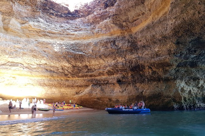 Algar de Benagil from Lagos - Timing on the water: smooth ride outside, bobbing inside