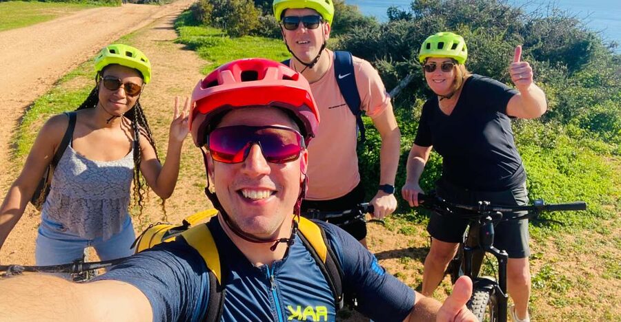 Algarve: Lagos Sightseeing guided Tour with e-bikes - Bike and gear basics: what you are given and what you must bring