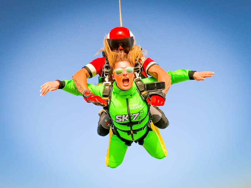 Algarve: Tandem Skydiving Adventure 15,000 to 10,000 Feet - Picking 10,000 vs 15,000 feet for real free-fall timing