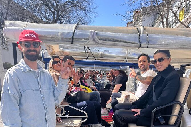 All City Premium Private Guided Tour by Tuk-Tuk in Lisbon - Pickup, meeting point, and the first 10 minutes