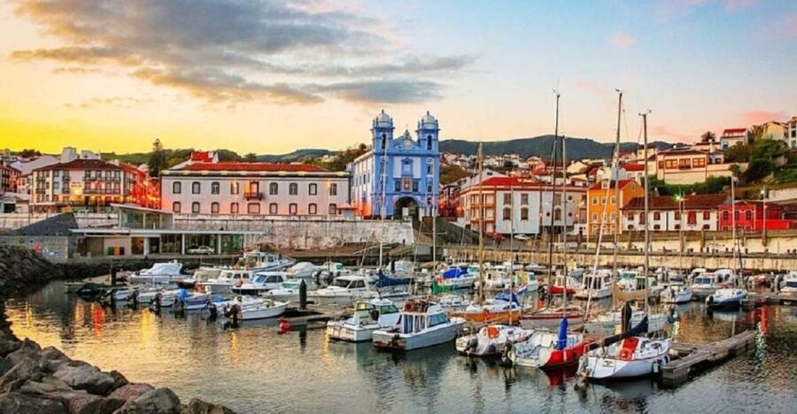 Angra do Heroísmo: Walking Tour with Local Pastry and Coffee - Finding the meeting point at Jardim José Agostinho