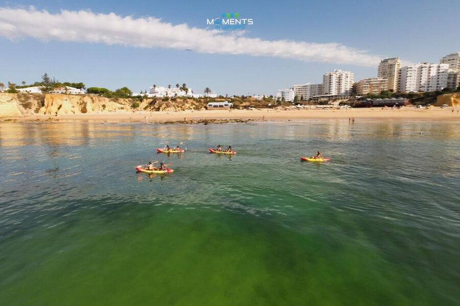 Armação de Pêra: 2-Hour Wild Beaches and Caves Kayak Tour - Stop-by-Stop: Praia dos Beijinhos to Albandeira Sea Caves