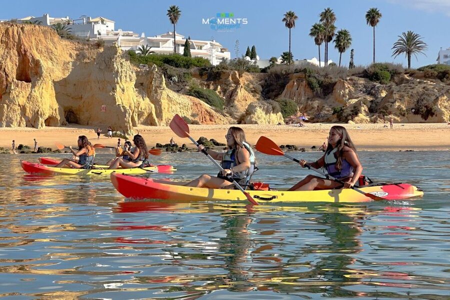 Armação de Pêra: 2-Hour Wild Beaches and Caves Kayak Tour - Photo Opportunities Without the Crowd Energy