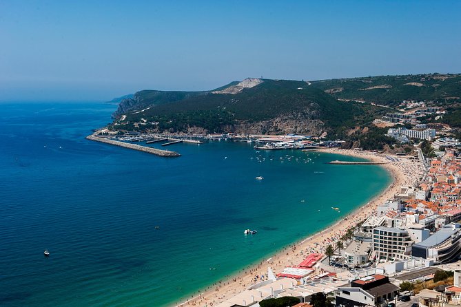Arrabida and Sesimbra Small-Group Day Trip from Lisbon with Wine Tasting - Another winery after lunch: 6 tastings total, and why that matters