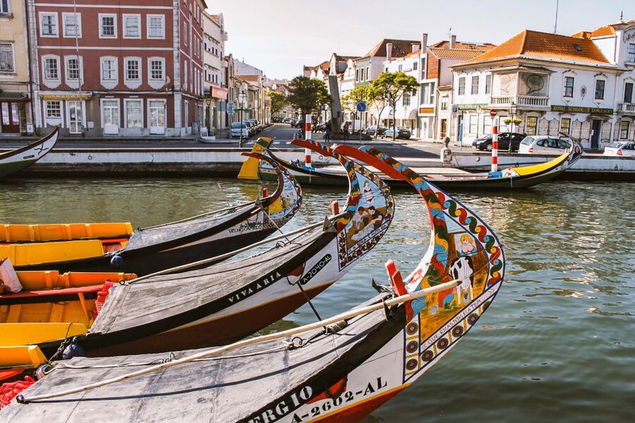 Aveiro: Traditional Moliceiro Boat Tour - Entering Aveiro the old-fashioned way, by boat