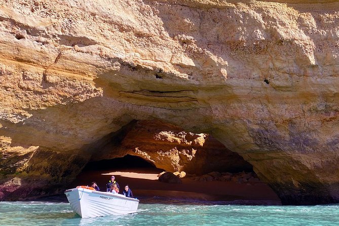 Benagil Boat Tour with Local Guide - Portimão to the First Coast Views, Getting Oriented Fast