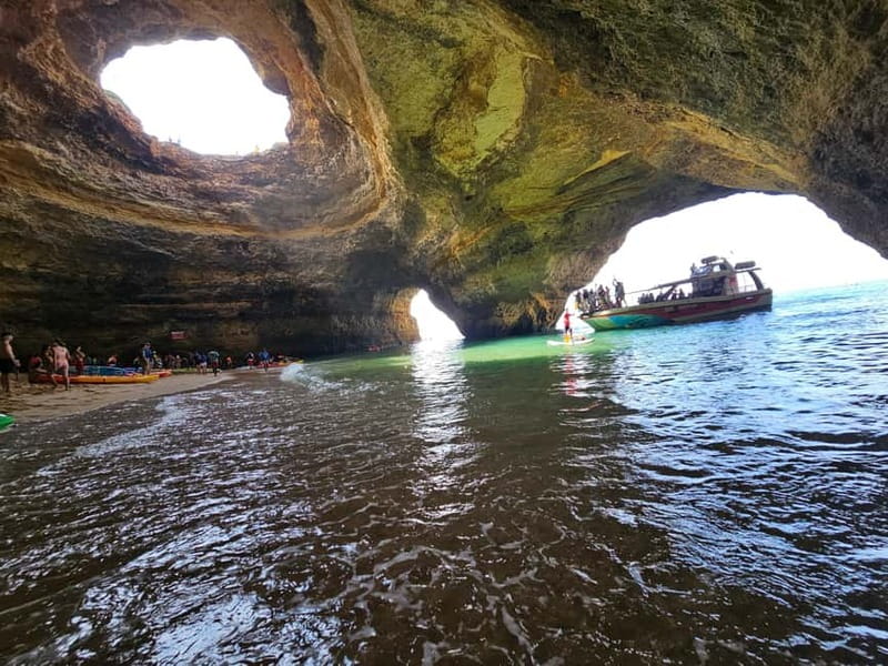 Benagil Cave: Guided Kayak Tour with Caves and Cliffs - Meeting at Benagil Beach: Finding the Group and Getting Kitted Up