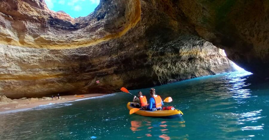 Benagil Caves: Kayaking Tour with a Local Guide - The 2-hour flow: check-in, paddle lesson, caves, and a return to base