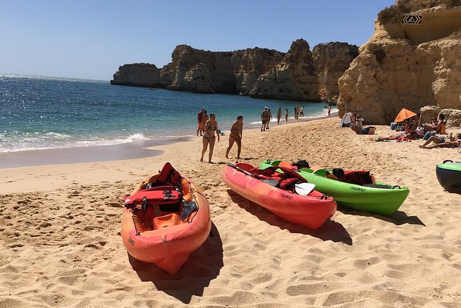 Benagil caves's kayak tour - Stop 1: Benagil Cave Area and the First Photo Angles