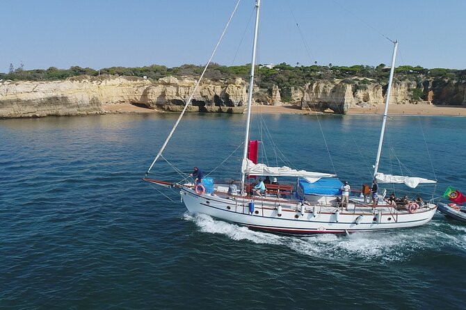 Benagil Coastline Tour - Allboat - Getting to Allboat at Alameda da Orada