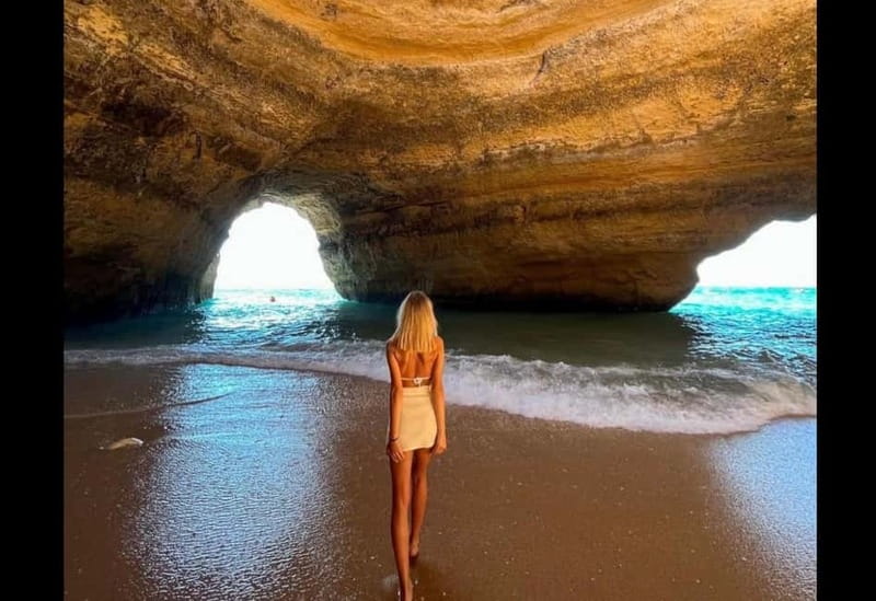 Benagil: Guided Kayak Tour inside caves and Praia da Marinha - Key things to know before you go