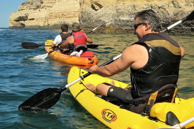 Benagil Kayak Tour On Board a Fantastic Catamaran - Guides, group size, and why the tour feels smooth