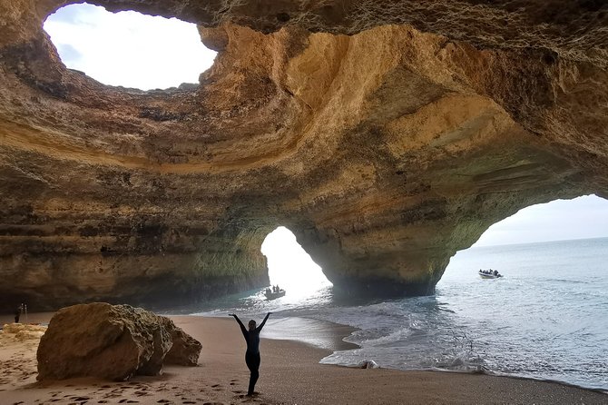 Benagil SUP - Your 2-hour route: Algar de Benagil, Praia da Marinha, Carvalho Beach