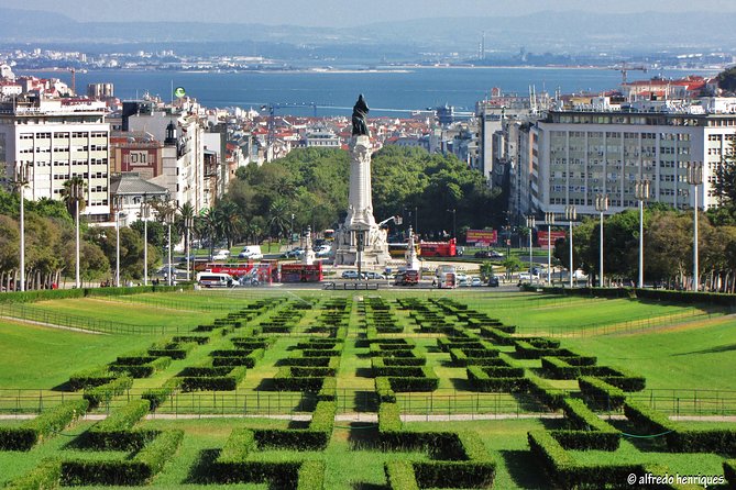 Best of Lisbon Small-Group Tour - Bairro Alto, Lisbon Cathedral, and Portas do Sol: where the views match the story
