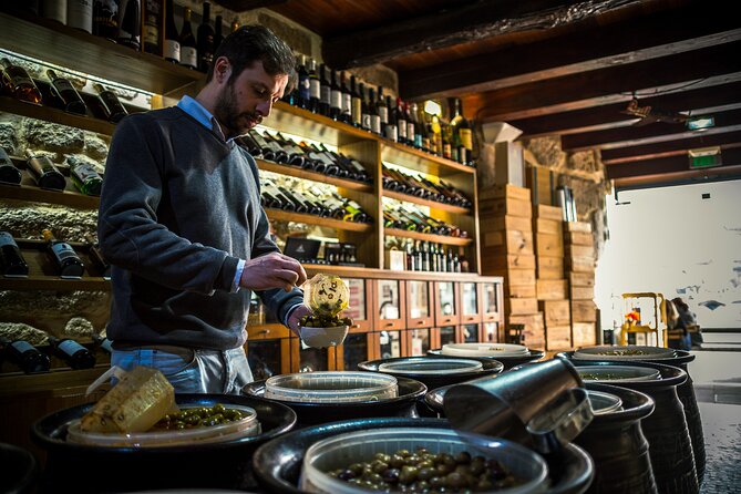 Beyond the Barrel: From Decadent to Down-home in the Heart of Porto - São Bento Railway Station and the migration history lesson