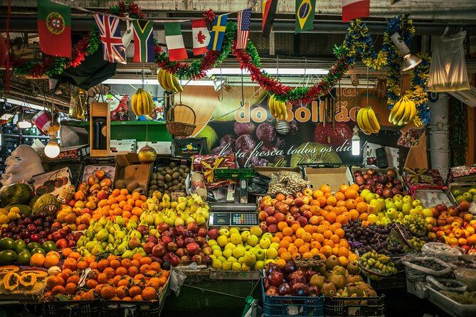 Beyond the Barrel: From Decadent to Down-home in the Heart of Porto - Praça dos Poveiros: cheese, wine, and small plates in a square