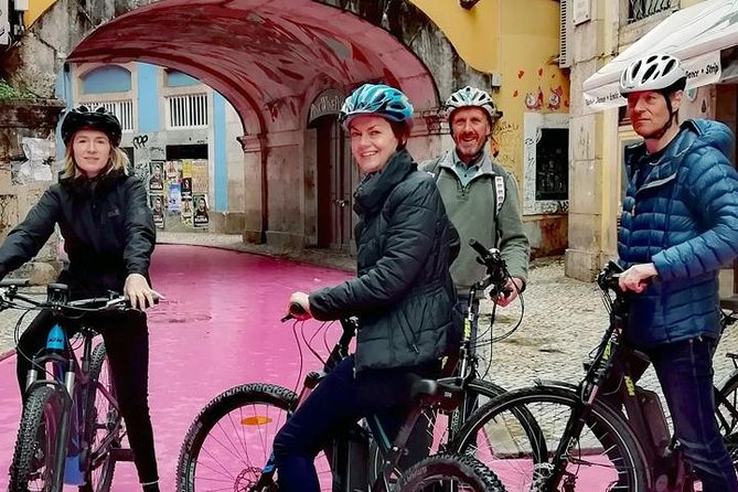 Bike Tours Lisbon - Center of Lisbon to Belém - Under Ponte 25 de Abril, Why This Bridge Feels Familiar