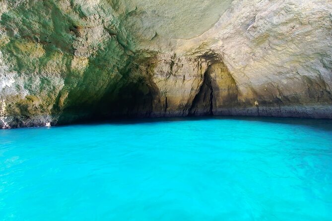 Boat tour Benagil Caves - Ferragudo to Praia dos Caneiros: Starting With a Local Intro