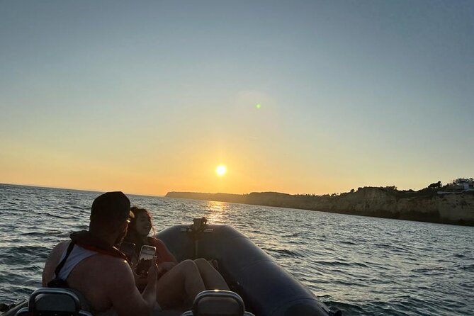 Boat trip along the Golden Coast and Benagil Caves - Meeting at Rocha Beach and Portimão Marina, then getting oriented fast