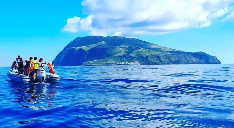 Boat Trip to Corvo and Island Sightseeing Tour - Caldeirão crater: the walk you should plan for