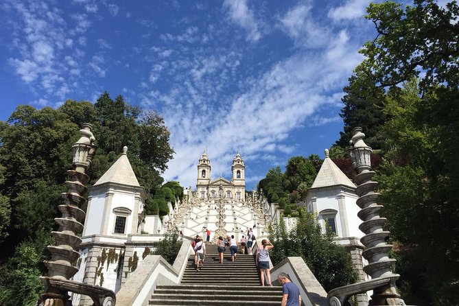 Braga & Guimarães Small Group Tour: Lunch & All Tickets Included - Guimarães Castle, Independence Stories, and Why This Place Matters