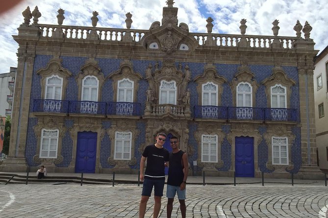 Braga & Guimarães Small Group Tour: Lunch & All Tickets Included - Bom Jesus do Monte and Its Staircase That Sets the Tone