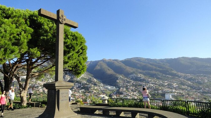 CABO GIRÃO (Half Day tour/3h) / Private Classic Car (4L). - Riding the west-coast route in a 1990 Renault 4L