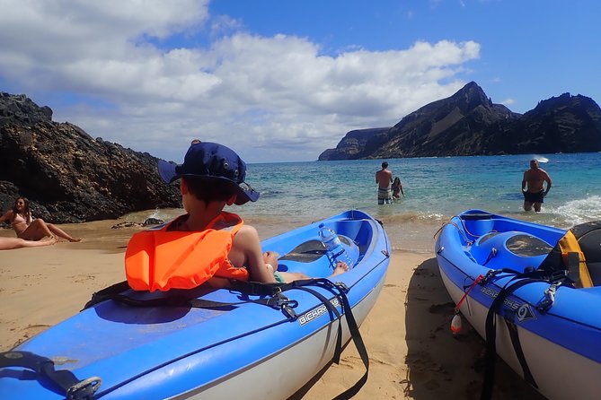 Calheta Kayak Tour - The guide makes the difference: teaching, stories, and photos