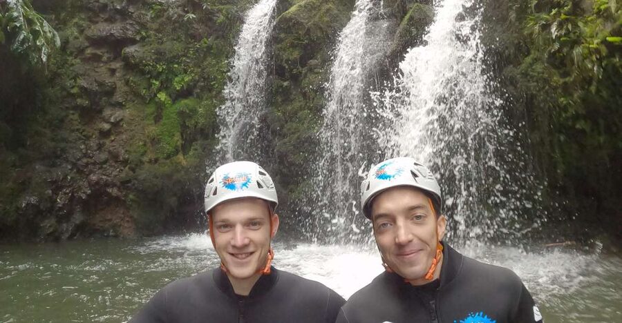 Canyoning in Ribeira dos Caldeirões - Getting kitted up at SPLASH Azores Adventure, before the first drop