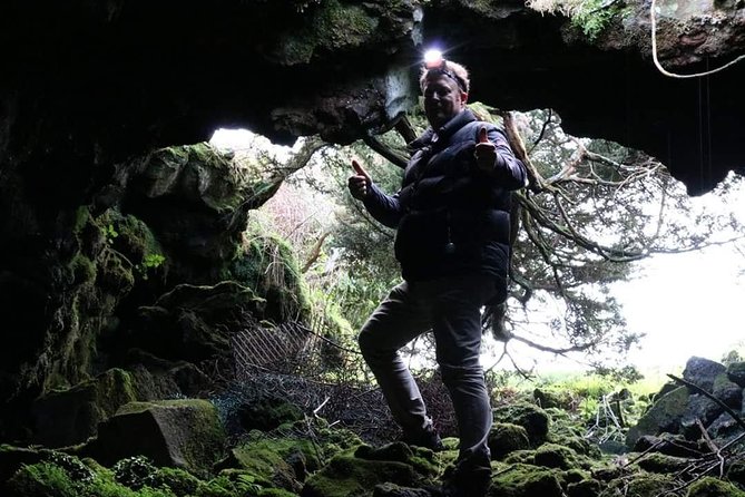 Cave Tour in Terceira - Furnas do Enxofre: Sulfur Vents, Heat, and Controlled Time