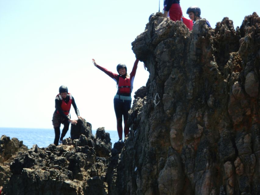 Coasteering Algarve: Cliff Jump, Swim & Climb in Sagres - Walking cliffs, sea caves, and spotting marine life up close