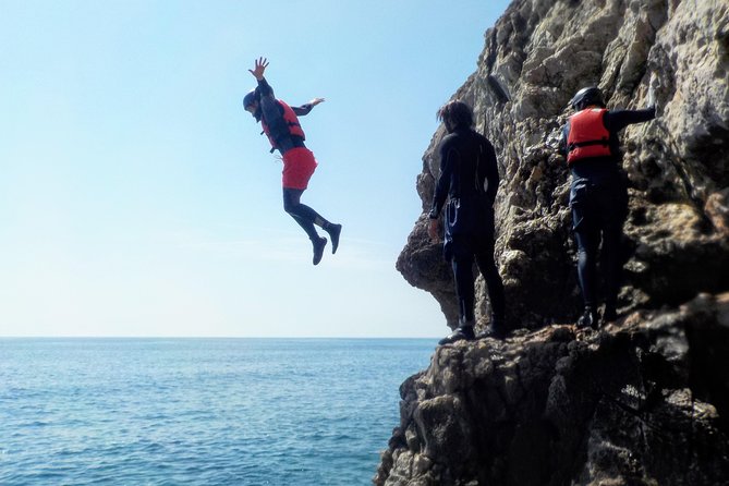 Coasteering and Cliff Jumping Near Lagos - Gear, temperature, and what you should bring to feel comfortable