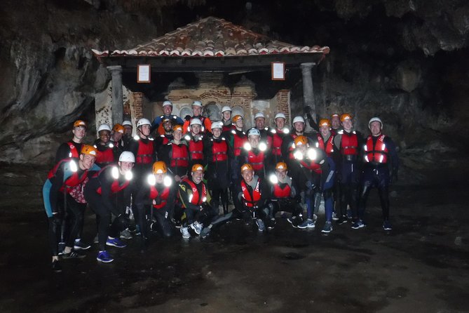 Coasteering at Portinho da Arrábida - Your 4-hour itinerary in plain language