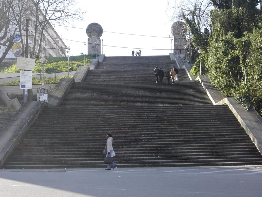 Coimbra: Guided tour with a local student - What you do not do matters for expectations