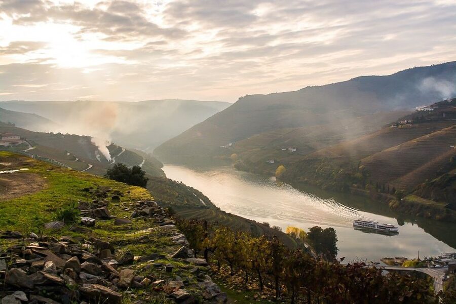 Day Cruise from Porto to Pinhão with Breakfast and Lunch - FAQ